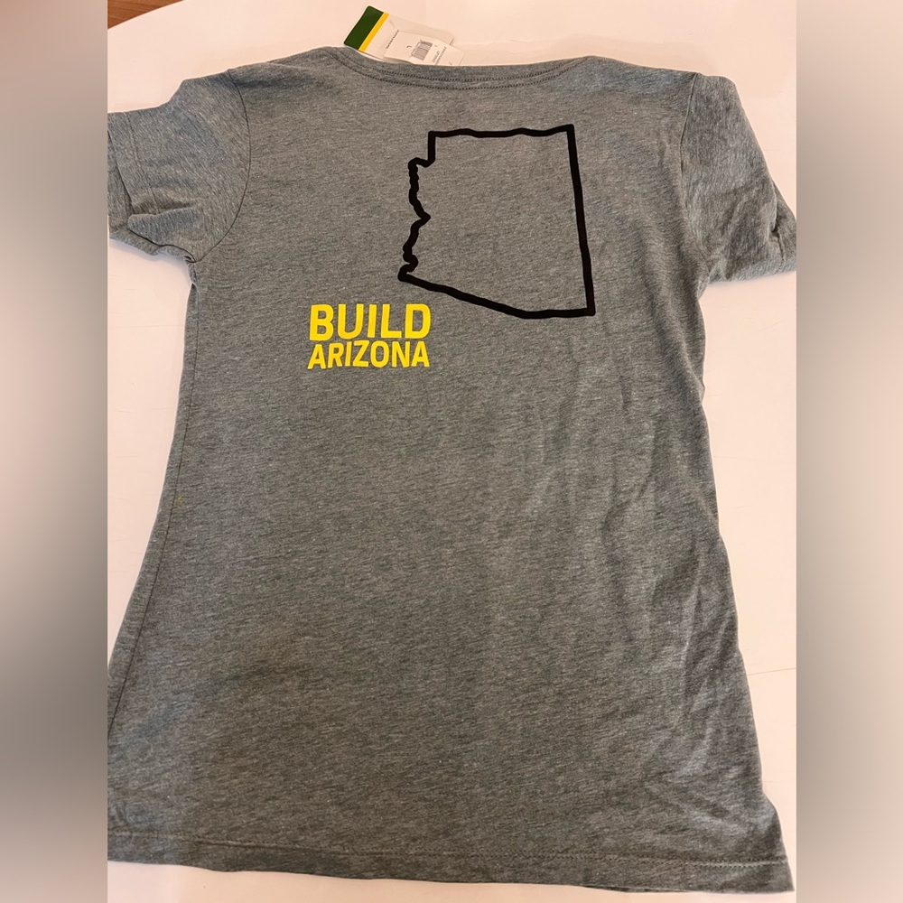 John Deere Build State Pride Arizona Gray V-Neck Tee women’s size large - Picture 2 of 7